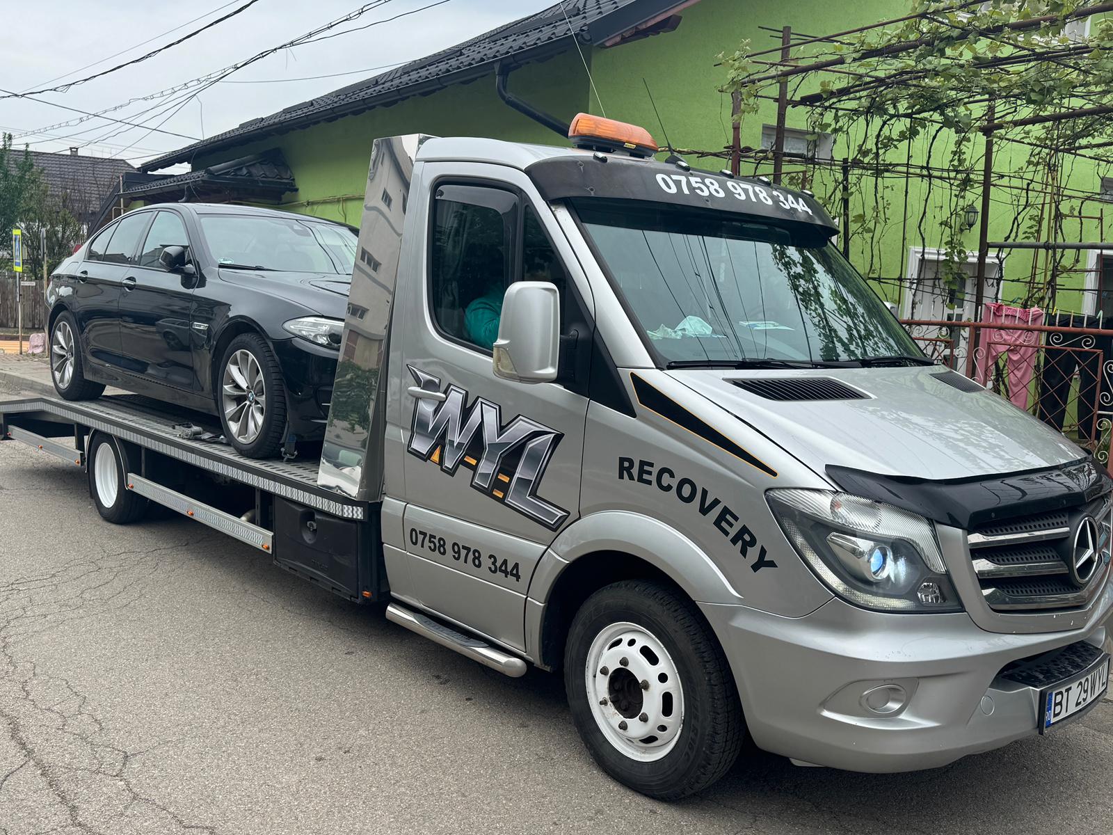BMW transportat pe platformă auto WYL în Botoșani